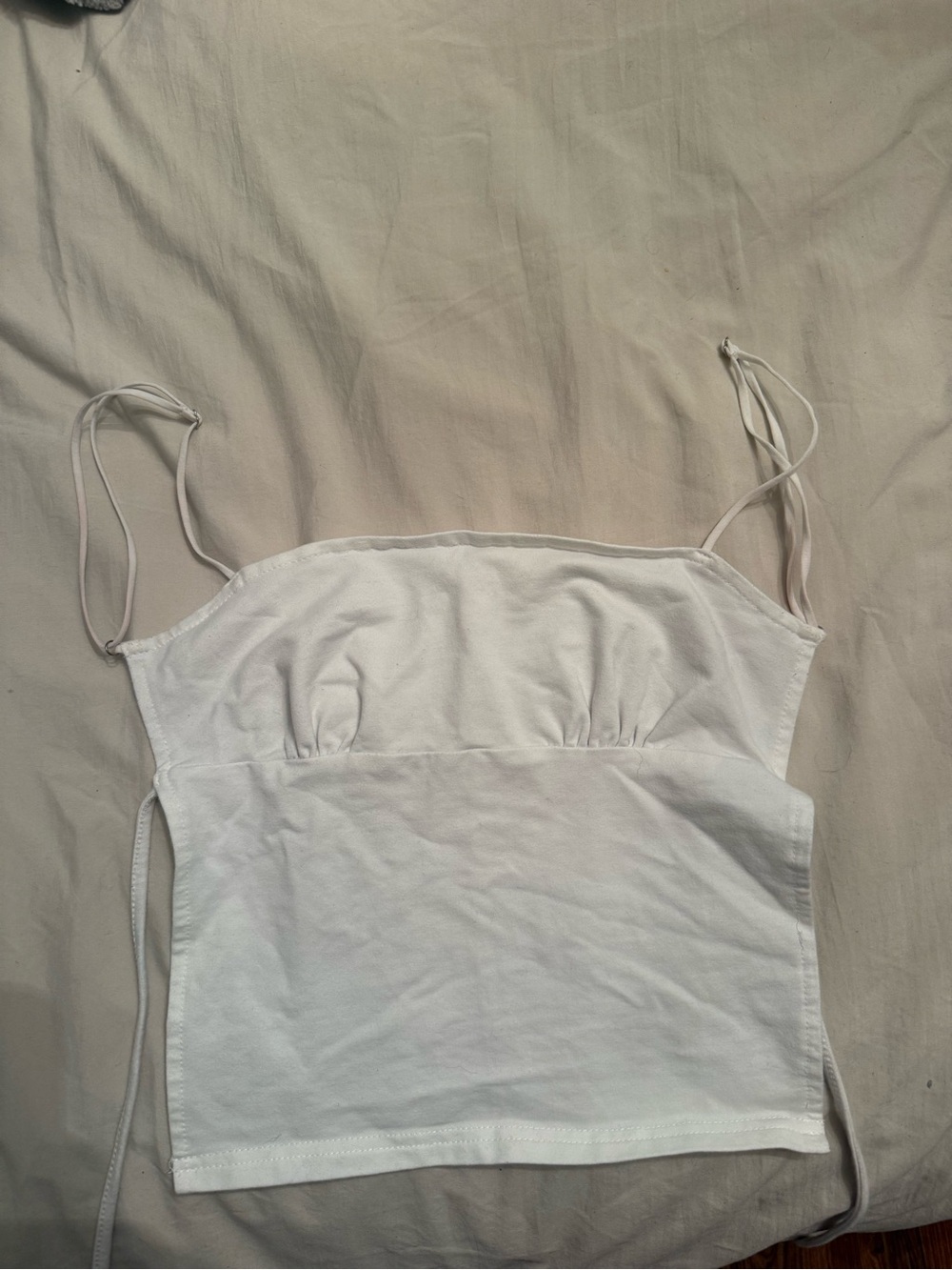 Jinx Open Back Top - Edikted